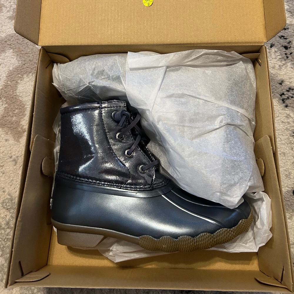 Sperry Duck Boots girls size 2